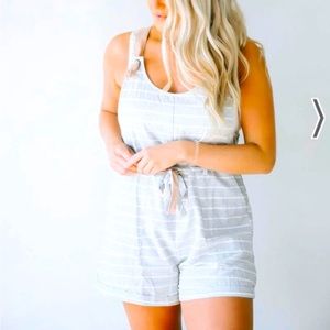 Hem & Thred Romper

Lauriebelle's